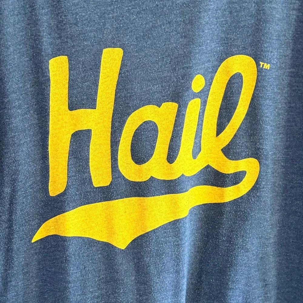 UofM Hail Graphic Men's Shirt - - Picture 1 of 6